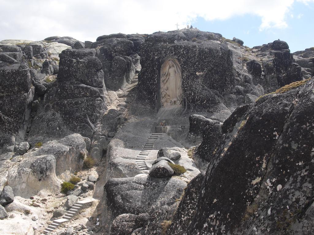 Terra Mista Alojamento Local Gouveia  Bagian luar foto